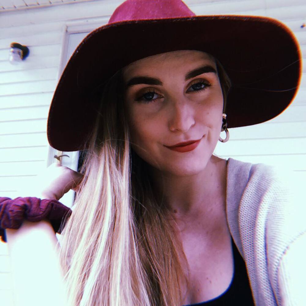 Meet your Posher, Kaitlyn